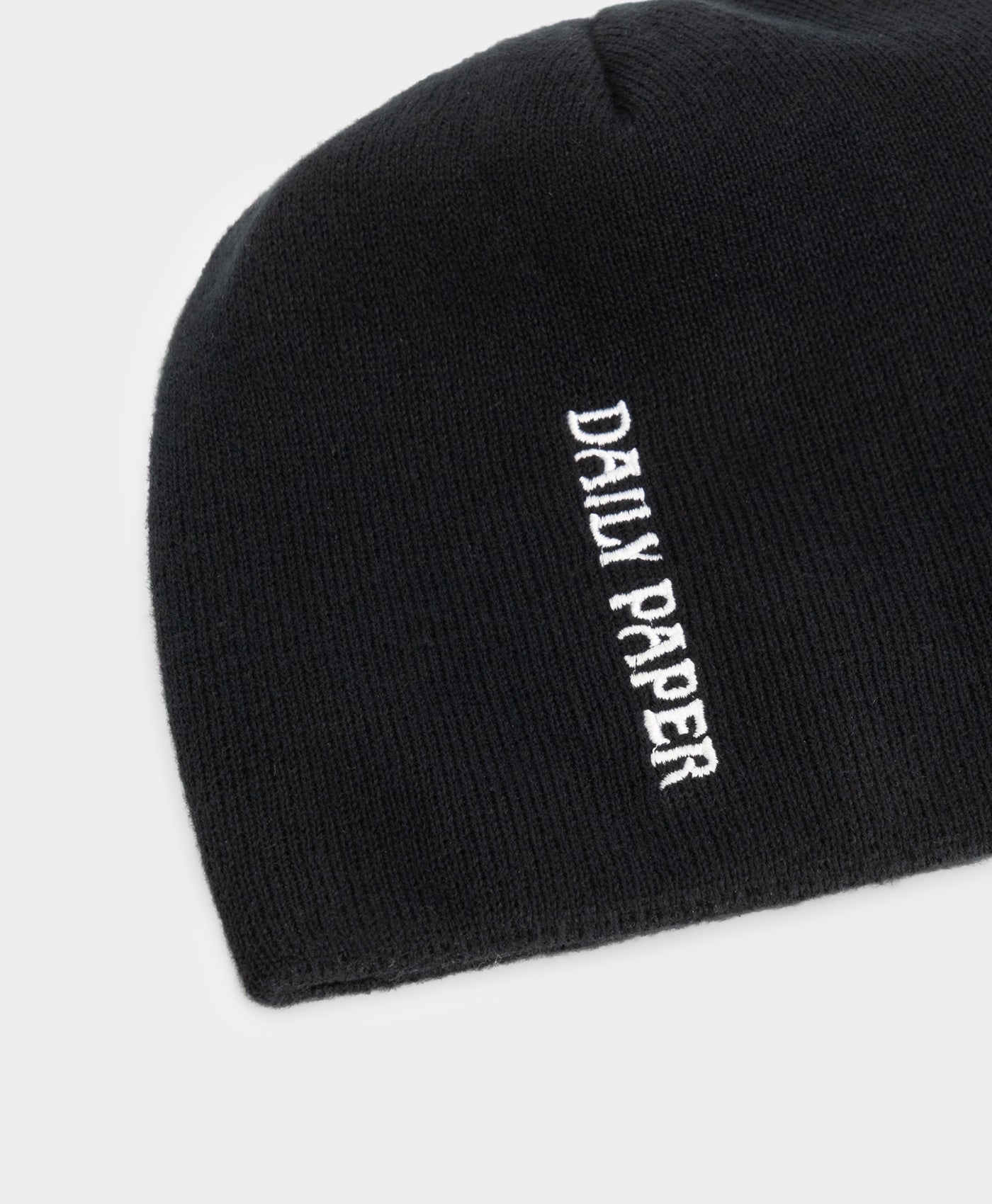 DP - Black Dias Skull Beanie - Packshot - Detail