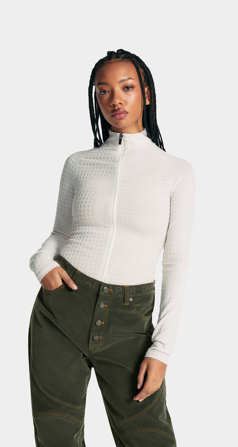 DP - Nimbus Grey Nefeli Trapped Top - Modelshot - wmn - front