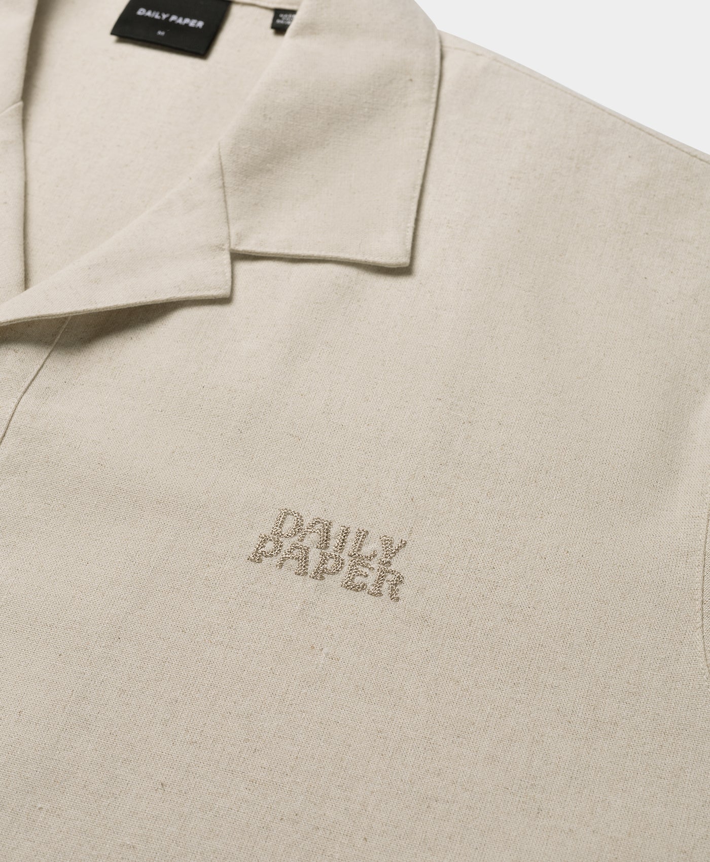 DP - Beige Linen Shirt - Packshot - detail