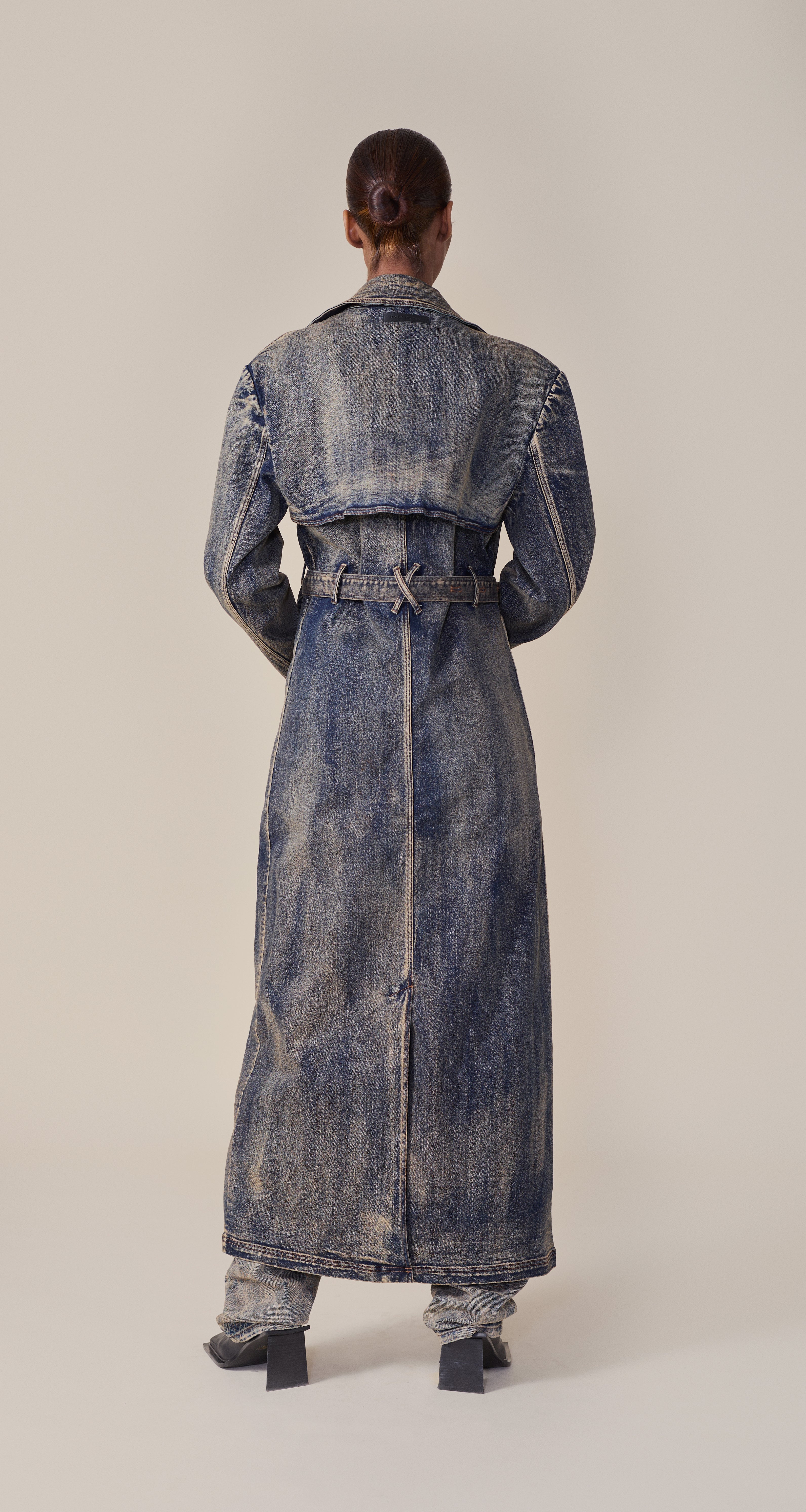 DP - Brown Wash Vintage Wash Trenchcoat - wmn - Back