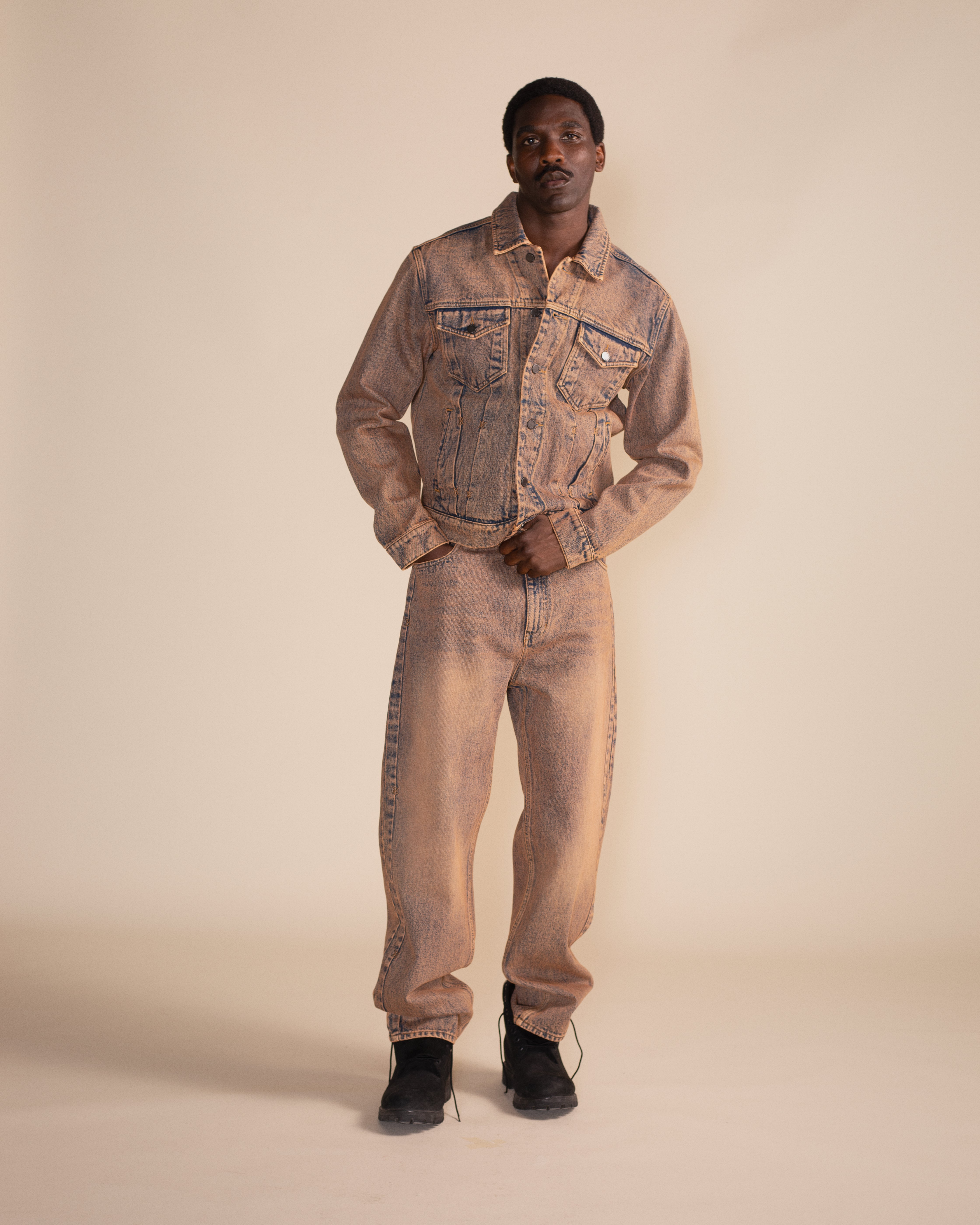 DP - Denim Washed Shield Amba Jeans - Modelshot - mens