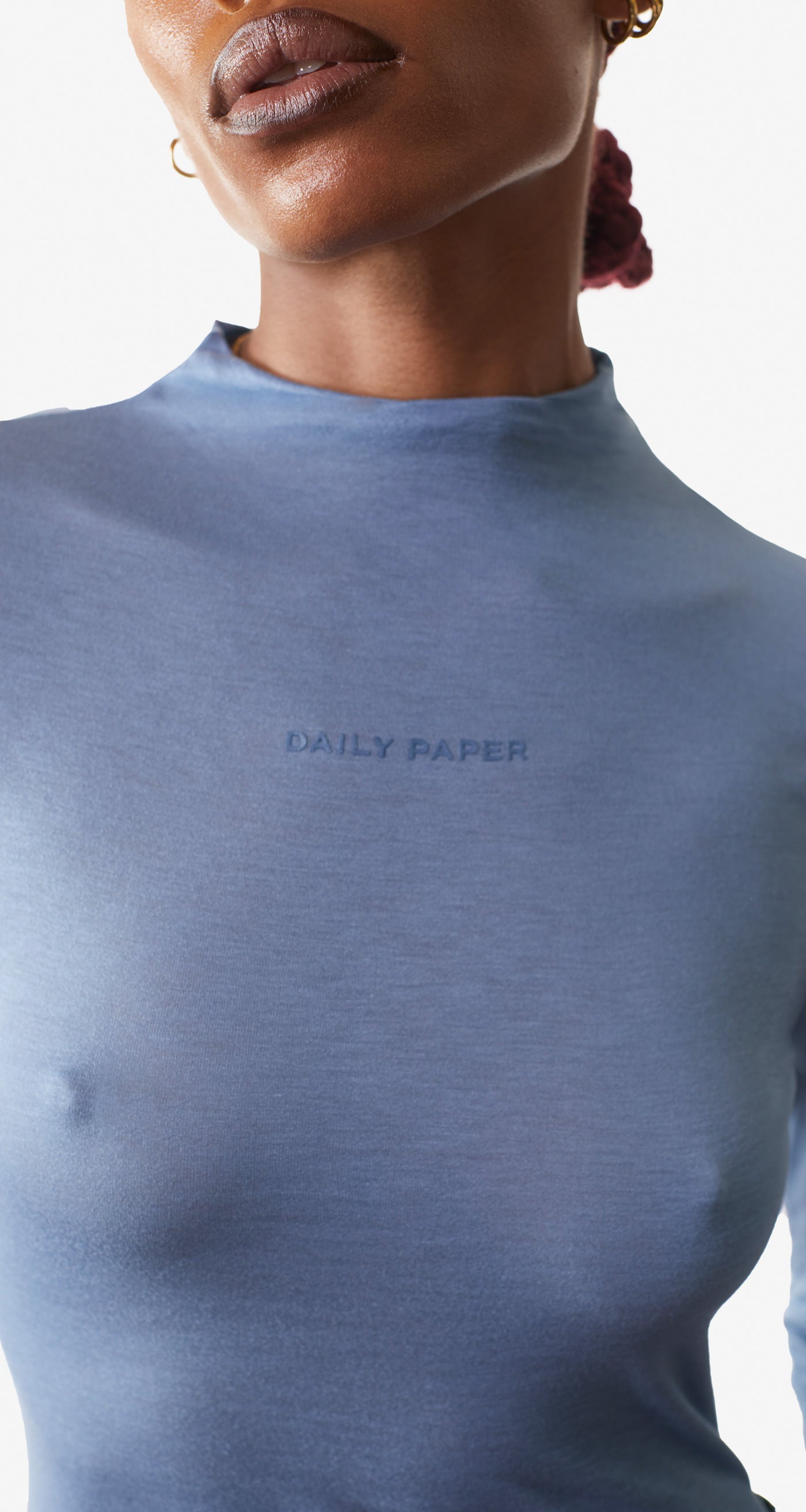 DP  - Blue LS - Wmn - detail