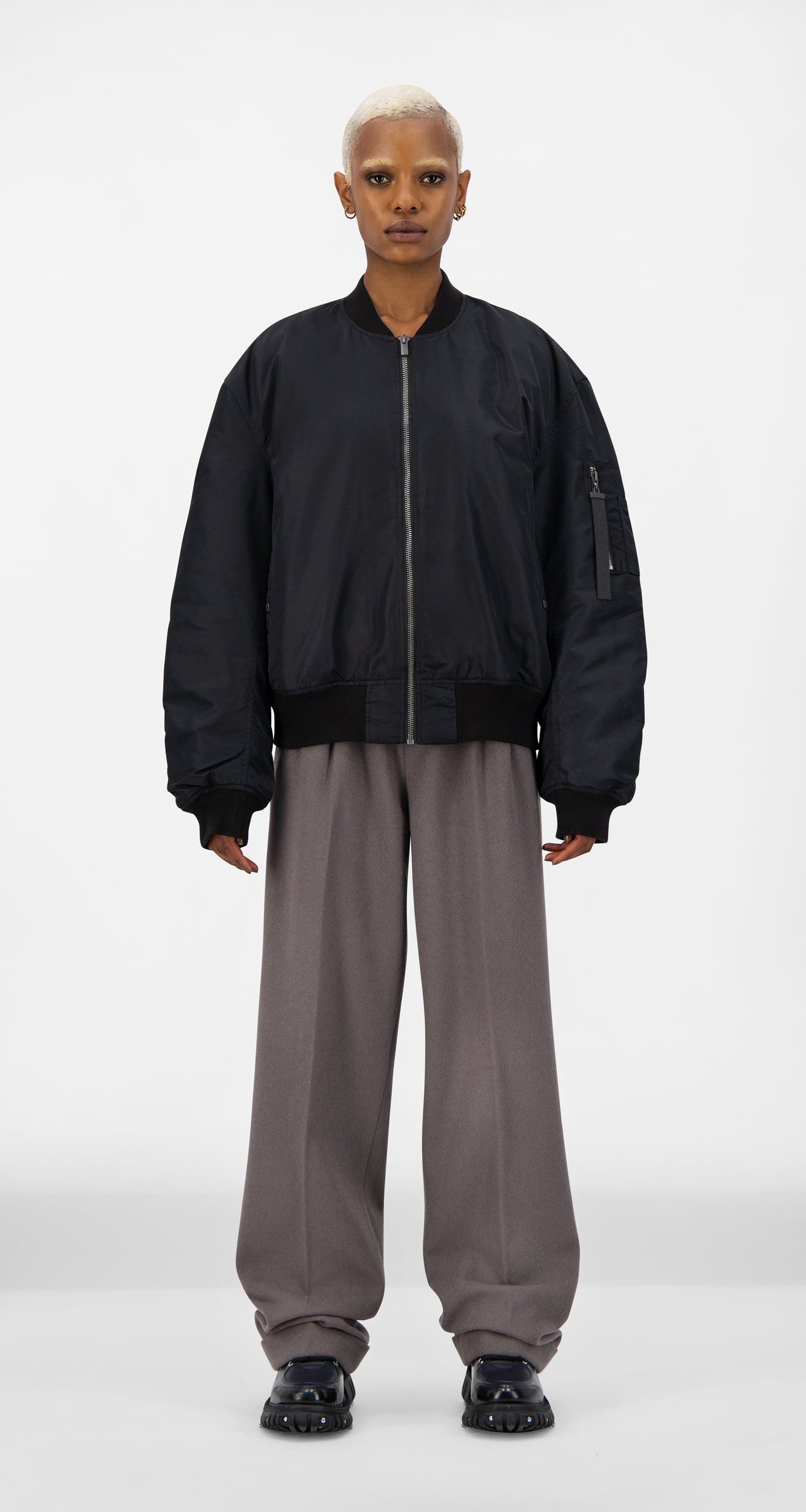 DP - Black Ebomb Jacket - wmn - front