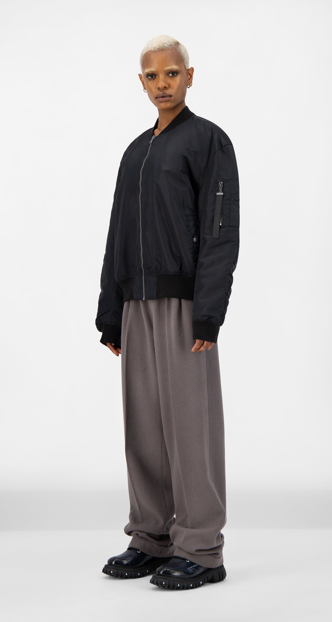 DP - Black Ebomb Jacket - wmn - front