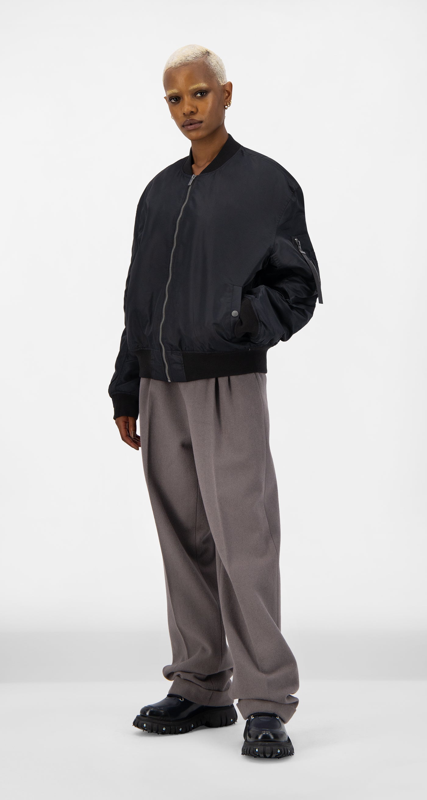 DP - Black Ebomb Jacket - wmn - front