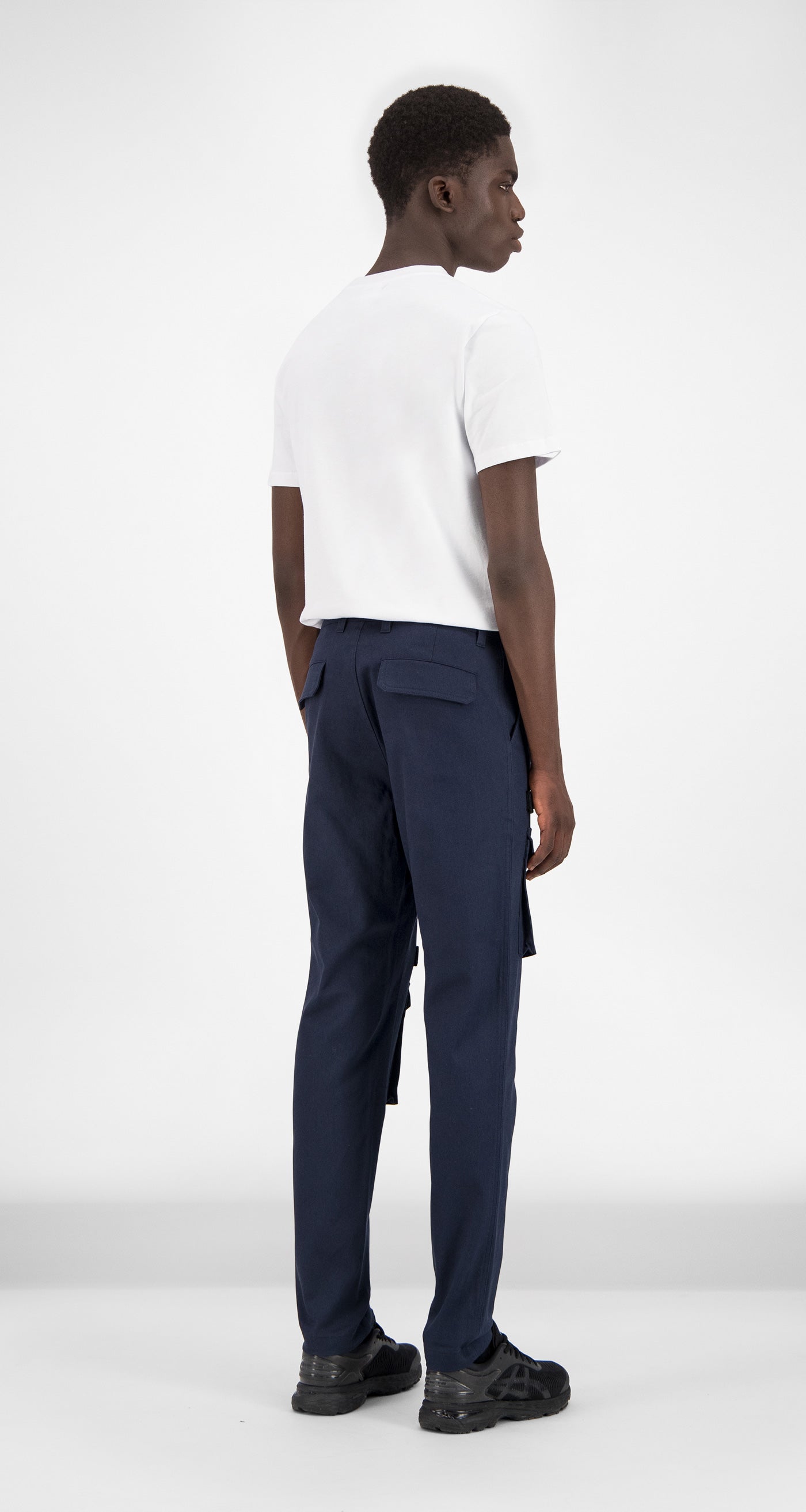 DP - Cargo Pants Navy - Modelshot - Men