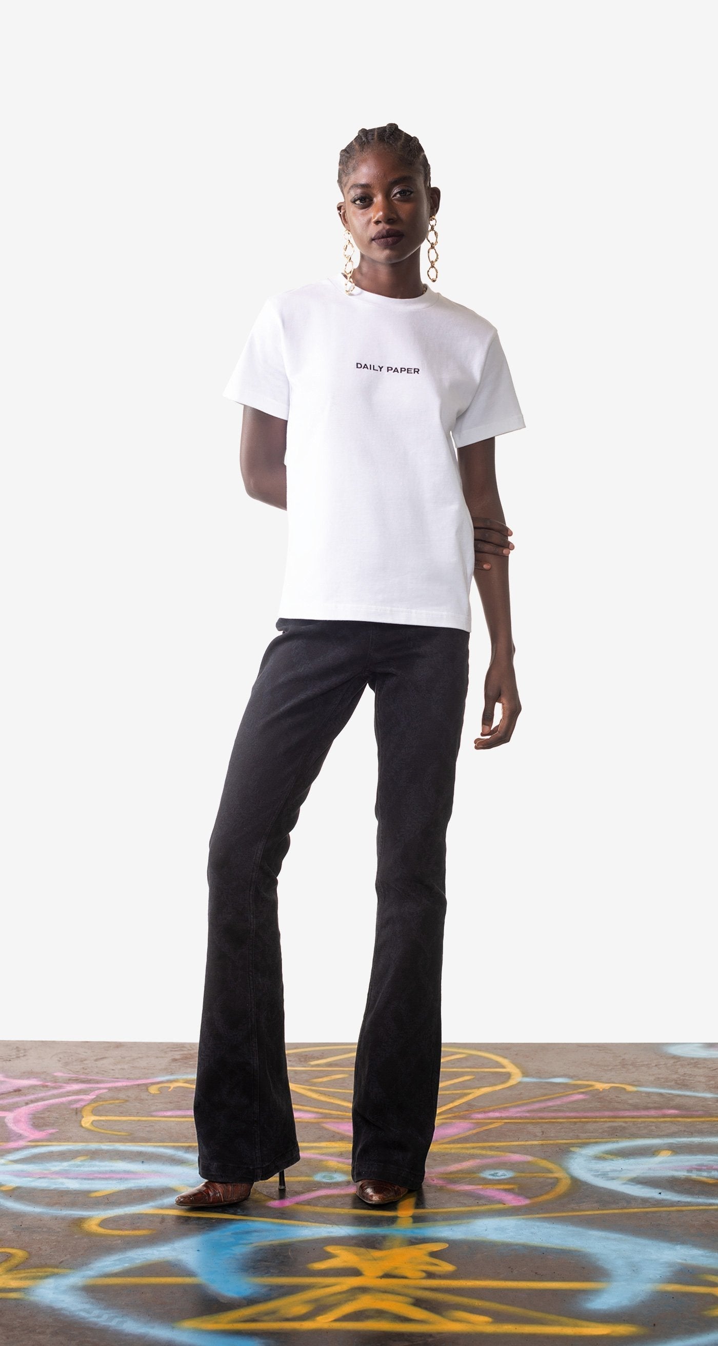 DP - White Estan T-Shirt - Wmn - Front Rear