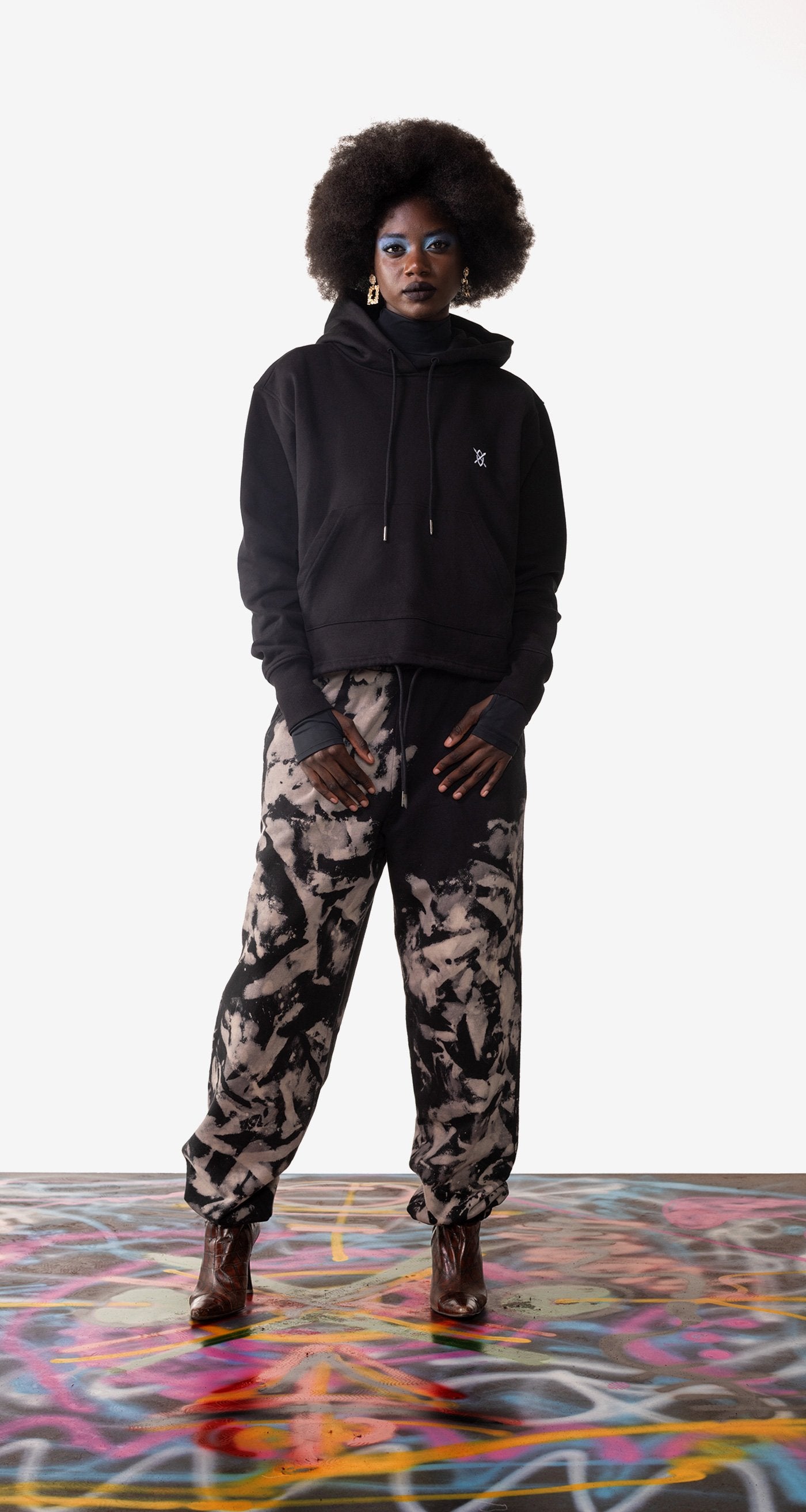 DP - Black Ehowa Hoody - Wmn - Front Rear